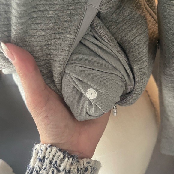 On repeat bomber lululemon - Picture 12 of 12